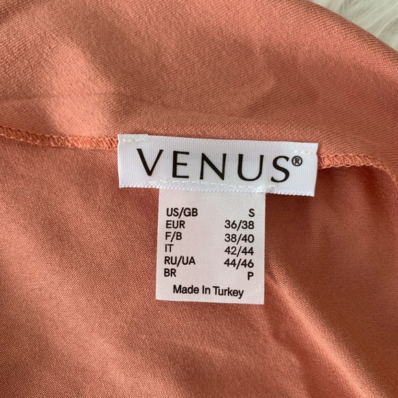 NIP VENUS cold shoulder side tie top - Picture 9 of 11